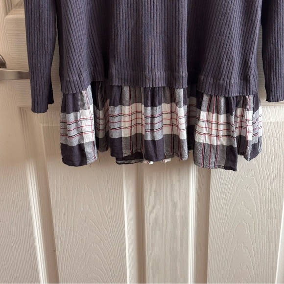 Torrid Charcoal Ribbed Sweater Tunic with Plaid Ruffle Hem Women’s Plus Size 2X - Picture 3 of 6